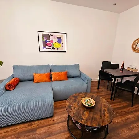 Old Town Promenade I 2 I 55m I Balcony