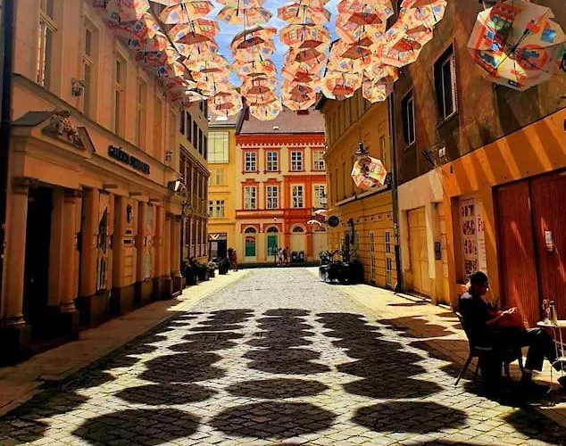 Lejlighed Old Town Promenade I 2 I 55m I Balcony Bratislava